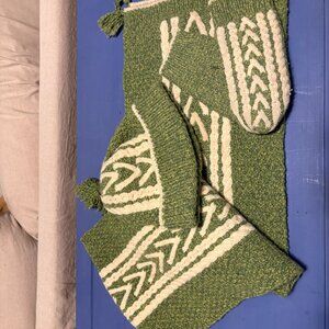 Rare Kate Spade Scarf and Mitten Set Green & Cream